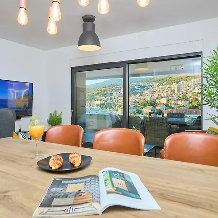 Hedera Estate, Hedera A15 *