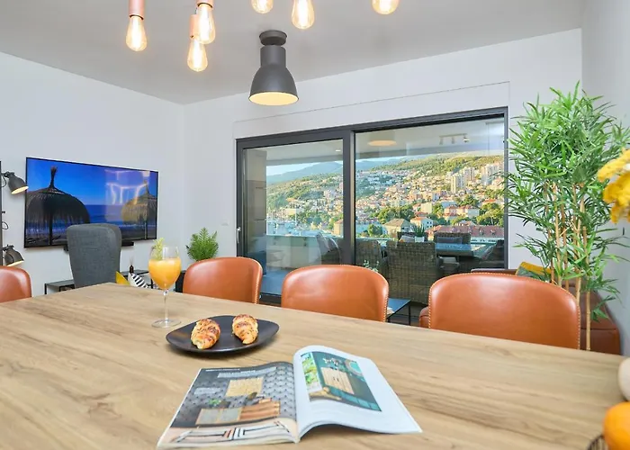 Hedera Estate, Hedera A15 *