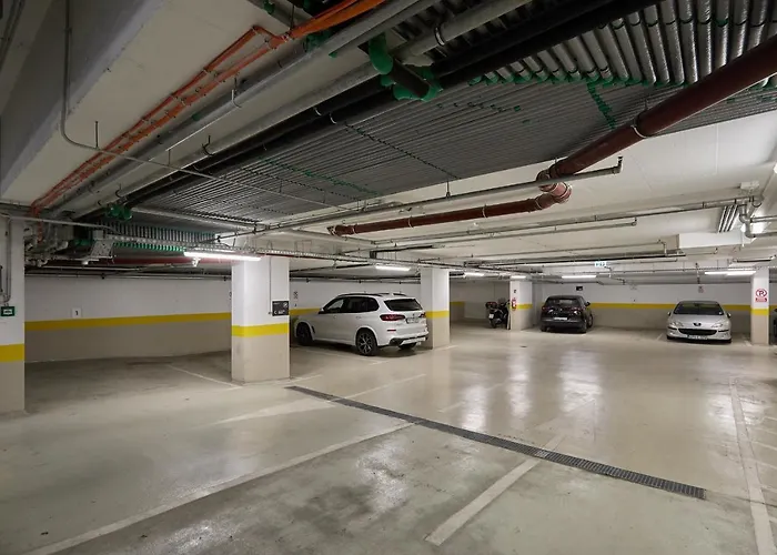 Hedera Estate, Hedera A15 *